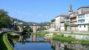 Descoperă trecutul orașelor din Spania. Ribadavia te trimite în Evul Mediu