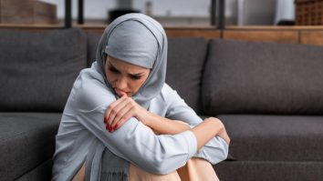 Experții ONU avertizează că proiectul de lege propus în Iran, care impune pedepse severe pentru femeile și fetele care nu poartă hijab poate duce la o formă de „apartheid de gen”