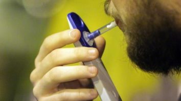 Prefectul Capitalei vrea adeverință medicală care să ateste că fiecare elev și-a făcut analizele antidrog înainte de începutul anului școlar