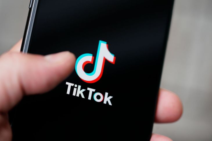 VIDEO. TikTok a primit o amendă de 345 milioane de euro din partea UE, pentru încălcarea GDPR privind datele minorilor