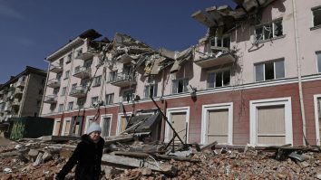 LIVE UPDATE. Ziua 599 de război în Ucraina. Luptele de-a lungul secțiunii nordice a frontului de est al Ucrainei s-au înrăutățit semnificativ/ Bombardamentele rusești asupra așezărilor civile au rănit 22 de civili