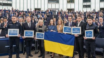 Mahsa Amini primește premiul Saharov pentru libertate al UE ediţia 2023