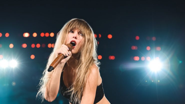 Este bătaie mare pentru premiul ,,artistul anului”. Când va fi înfruntarea finală dintre Taylor Swift, Miley Cyrus, Doja Cat şi Nicky Minaj?