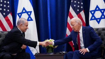 Joe Biden a vorbit cu premierul israelian Benjamin Netanyahu. Biden: „Am subliniat necesitatea de a crește imediat fluxul de asistență umanitară din Gaza”