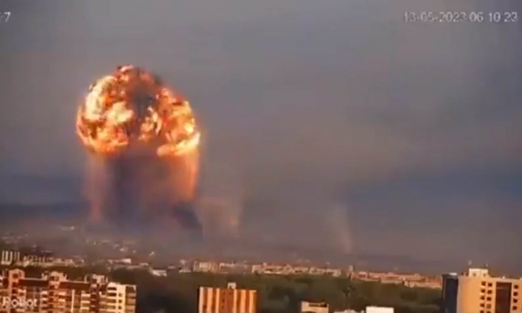 LIVE UPDATE. Ziua 611 de război. Explozii puternice au fost resimțite în apropierea centralei nucleare din Ucraina