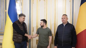 Volodimir Zelenski a vizitat România: „În România se creează un centru de pregătire a piloților ucraineni”/ Klaus Iohannis: „Am semnat o declarație comună care evocă acest cadru principal de cooperare”