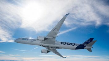 Airbus prezintă noul model futurist A350-1000 care poate transporta de la 350 la 410 pasageri pe zbor. Cum arată interiorul