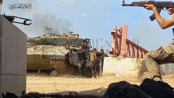 Hamas a lansat un baraj de peste 5.000 de rachete asupra Israelului/ Analist de politică externă: Relațiile din toată zona Orientului Mijlociu sunt puse sub semnul întrebării