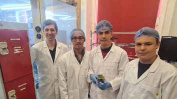 Cinci elevi români trimit pe orbită al doilea satelit. Când va fi lansat de Space X