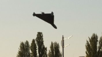 Trupele MApN au descoperit un crater cu o dronă în județul Tulcea. CSAT a anunțat că va achiziționa mai multă muniție