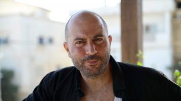 Actorul Lior Raz a participat la o operațiune de salvare. Mobilizarea a ajutat la evacuarea oamenilor din Fâșia Gaza