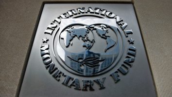 FMI și-a înrăutățit din nou prognoza de creștere economică pentru România, la 2,2%