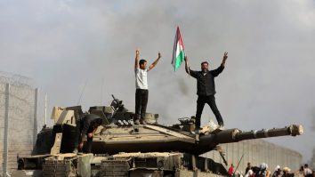 Război în Israel, ziua 2. Netanyahu: „Hamas vrea să ne ucidă pe toți”/ Peste 700 de morți și 2.156 de răniți în Israel/ Cabinetul de Securitate a declarat stare de război