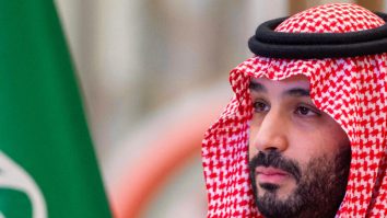 Arabia Saudită „suspendă discuțiile privind o eventuală normalizare a relațiilor cu Israelul”. Riadul a condamnat bombardamentele asupra „civililor lipsiți de apărare”