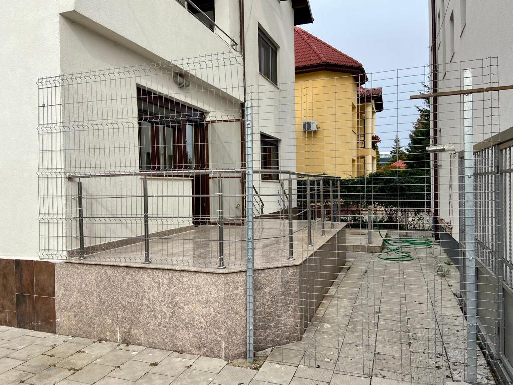 Au apărut stenogramele procurorilor în ceea ce privește noul azil al groazei din Voluntari. Bătrânii primeau puțină mâncare sau deloc