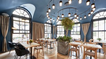 Cafeneaua Veche 9 a câștigat premiul de design interior la Bienala Națională de Arhitectură. Cum arată locul unde obișnuia să își petreacă diminețile Mihai Eminescu