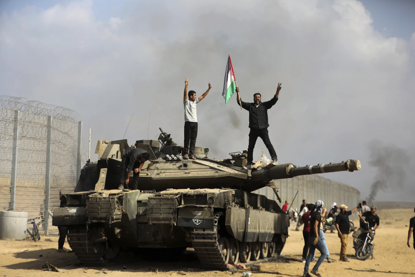 Baraj de rachete lansat de Hamas în Israel/ Profesor de științe politice: situația aceasta foarte tensionată nu va dura foarte mult