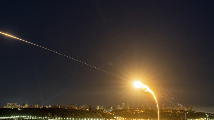 Ucraina a distrus 71 de drone lansate de Rusia peste noapte. Ce spun forțele aeriene ucrainene