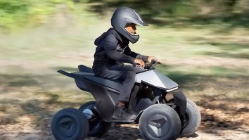 Elon Musk a creat un ATV pentru copii. Jucăria electrică a fost sold out în mai puțin de 24 de ore