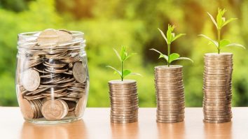 Educația financiară este readusă în dezbatere publică. Valentin Maior: „Totul pleacă de la prima vârstă. Dacă vrei să crești niște copii educați, educă-te tu”