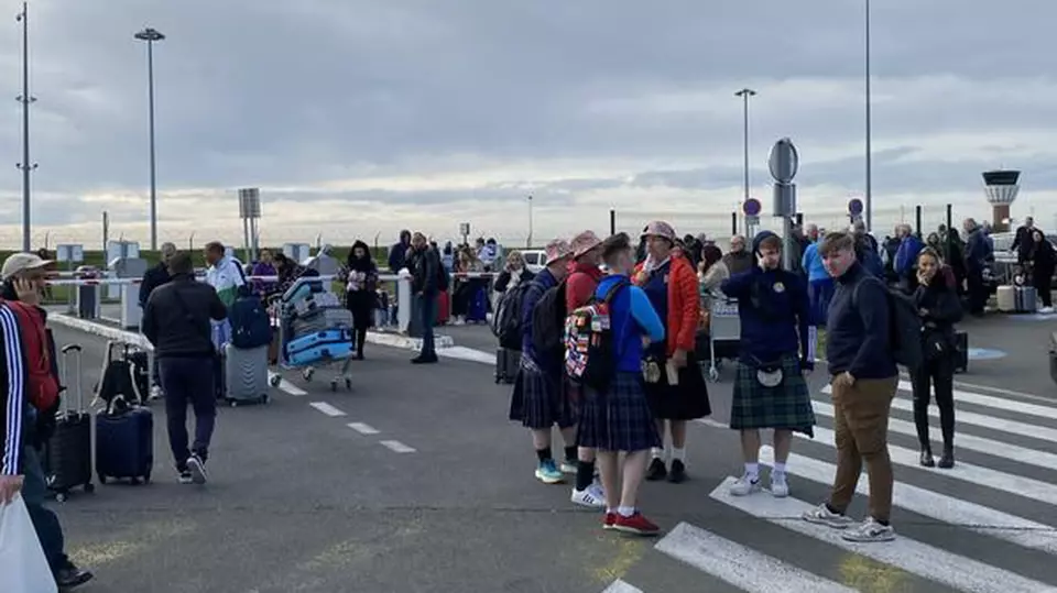 Aeroporturile din Franţa au fost evacuate joi, în urma unor ameninţări cu bombă. Cele vizate sunt Bordeaux, Nantes, Lille şi Montpellier