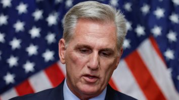 Moment istoric în Statele Unite: Preşedintele Camerei Reprezentanţilor, Kevin McCarthy, a fost demis