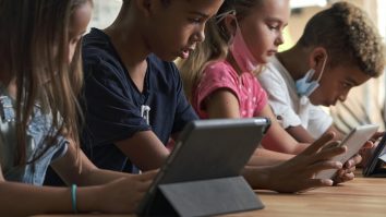 PNL vrea să interzică accesul la social media pentru copiii cu vârste sub 16 ani. Ana Măiță: „Mă tem că va fi o altă lege pe hârtie și atât”