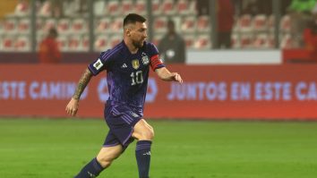 Messi stabilește un nou record istoria calificărilor pentru Cupa Mondială. Fotbalistul a marcat ambele goluri în victoria cu 2-0 în fața Peru