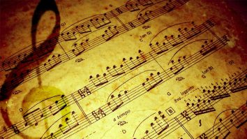 Jean Gavril: „Ca artist trec prin tot felul de trăiri și stări”. Este muzica medicament pentru suflet?