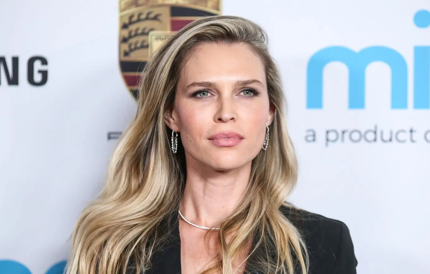 Actrița Sara Foster îi critică pe cei care aleg să nu se exprime împotriva atacului Hamas asupra Israelului: „Dacă nu vă opuneți acestui lucru, atunci nu sunteți oameni”