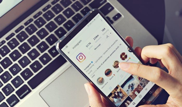 Meta își cere scuze. Instagram a inserat cuvântul „terorist” în biografiile de profil ale unor utilizatori palestinieni