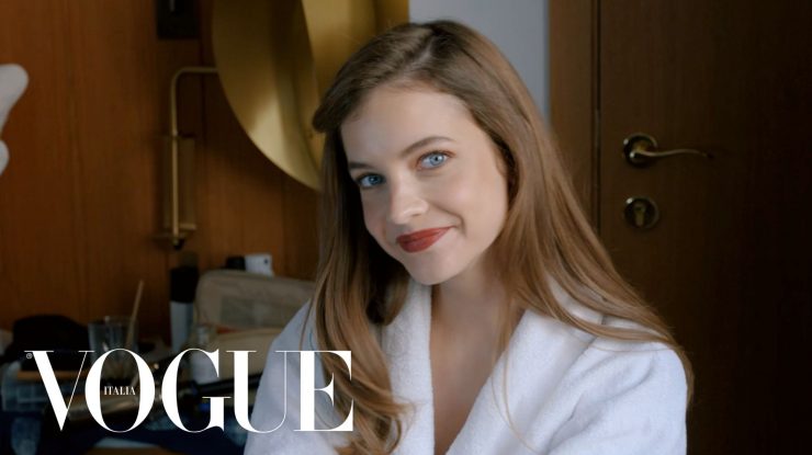 De pe podium în primul rând. Barbara Palvin îți arată cum se pregatește pentru Paris Fashion Week