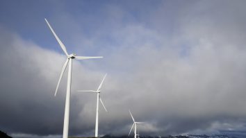 Cei mai mari poluatori climatici din lume fac echipă. SUA și China au convenit să înlocuiască combustibilii fosili prin creșterea energiei regenerabile