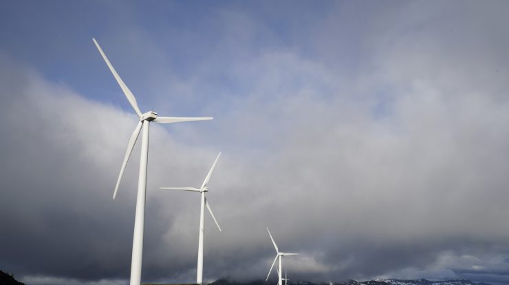 Cei mai mari poluatori climatici din lume fac echipă. SUA și China au convenit să înlocuiască combustibilii fosili prin creșterea energiei regenerabile