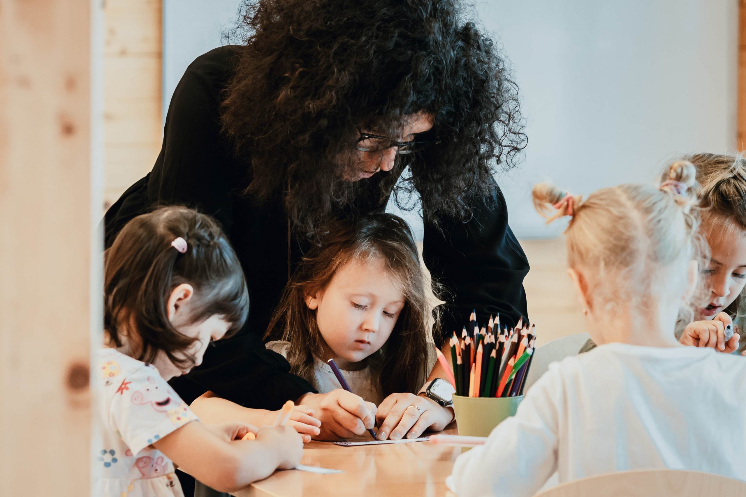 Cambridge lansează programul Early Years. România a furat startul prin adaptarea acestui program