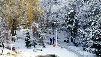 România se bucură deja de prima zăpadă, în zonele montane și în nordul țării. Unde poți merge la schi