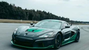VIDEO. Goran Drndak a doborât recordul pentru cea mai mare viteză atinsă în mersul cu spatele. Cum arată hypercar-ul electric Rimac Nevera