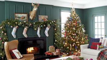 Decorezi casa din timp pentru Crăciun și ești mai fericit. Psiholog: „Nu faci altceva decât să rememorezi o iluzie”