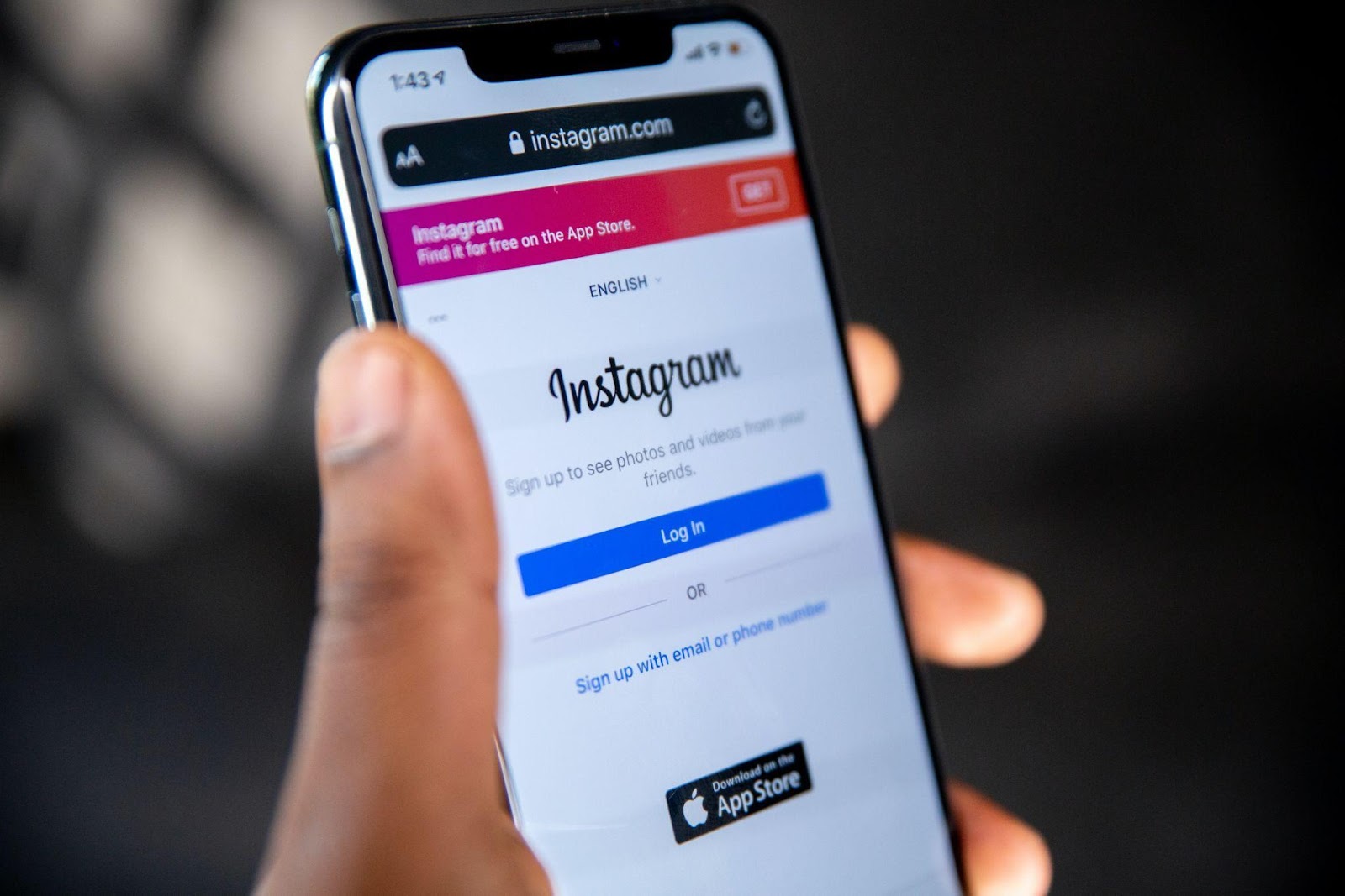 Instagram se confruntă cu un scandal legat de conținutul nepotrivit pentru copii și adolescenți