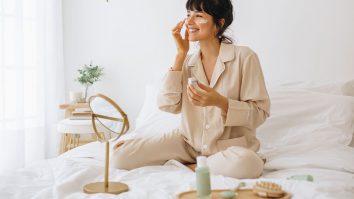 Cum ne protejăm tenul în sezonul rece? Teodora Predescu, dermatolog: „Trebuie să avem grijă inclusiv de utilizarea cremei de protecție solară”