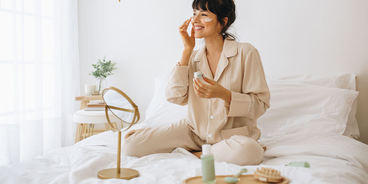 Cum ne protejăm tenul în sezonul rece? Teodora Predescu, dermatolog: „Trebuie să avem grijă inclusiv de utilizarea cremei de protecție solară”