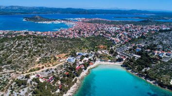 Ce insule poți închiria prin Airbnb? În Letonia poți să găsești locul ideal pentru tine și partenerul tău