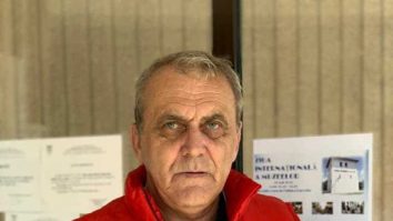 EXCLUSIV: Primarul PSD de Mioveni, „nu am luat, am dat”, a fost trimis în judecată de DNA. Procurorii au pus sechestru și pe vila cu cramă de 300.000 de euro a primarului și cer instanței confiscarea extinsă a imobilului de 355 mp. Primarul făcea cumpărături de la Victoria’s Secret și Armani