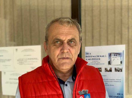 EXCLUSIV: Primarul PSD de Mioveni, „nu am luat, am dat”, a fost trimis în judecată de DNA. Procurorii au pus sechestru și pe vila cu cramă de 300.000 de euro a primarului și cer instanței confiscarea extinsă a imobilului de 355 mp. Primarul făcea cumpărături de la Victoria’s Secret și Armani