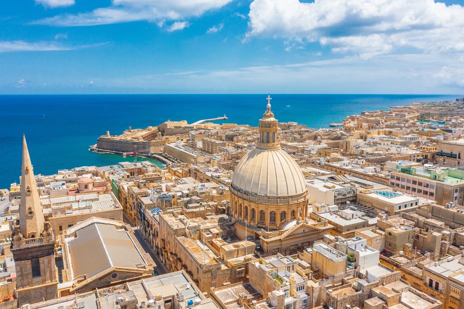 Topul destinațiilor de vacanță pentru 2024. Expedia Group prezintă opt tendințe de călătorie pentru anul următor