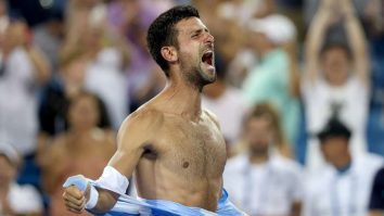 Novak Djokovic îl învinge pe Dimitrov la Paris pentru al 40-lea titlu de Masters 1000 din carieră. Sârbul a reuşit câte un break în fiecare set