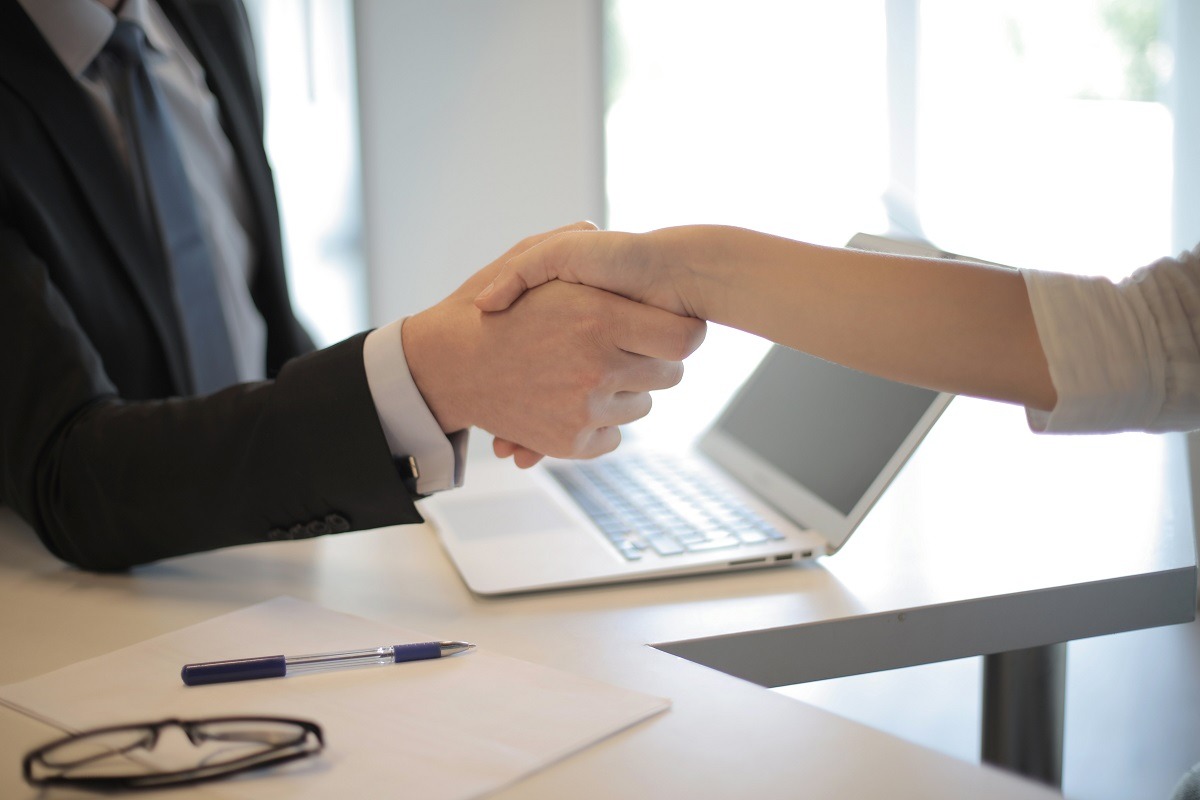 Piața muncii are un an efervescent. Peste 1,1 milioane de români au aplicat pentru un job nou în 2023