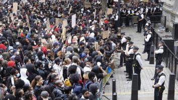 Tensiune la Londra. Sute de mii de persoane sunt aşteptate la un marş pro-palestinian