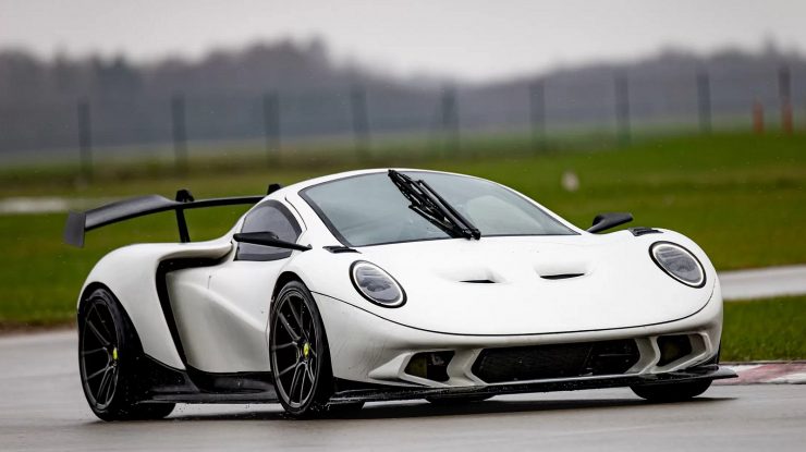 VIDEO. Rhino RR01, primul supercar lituanian din lume. Cât valorează o astfel de mașină