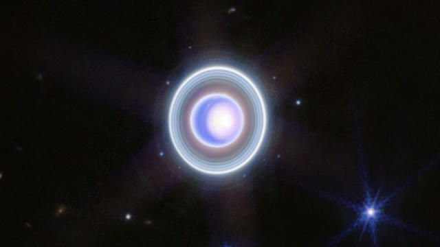 Inelele ascunse lui Uranus strălucesc într-o nouă imagine Webb